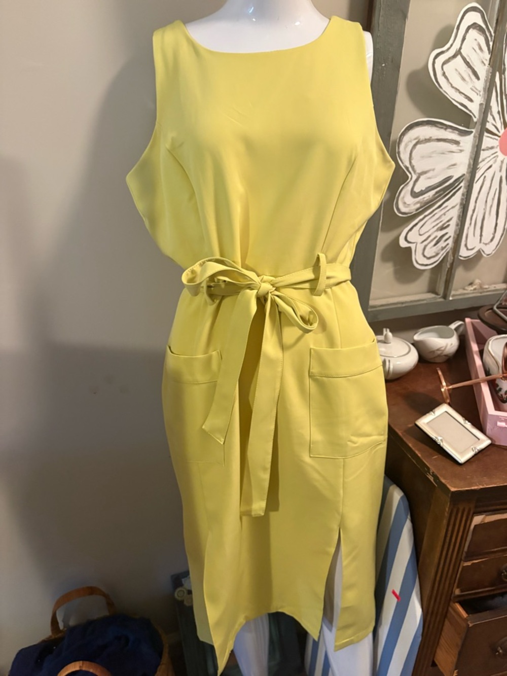 Bleeker 127 Sleeveless Yellow Tie-Waist Midi Dress with Front Pockets.